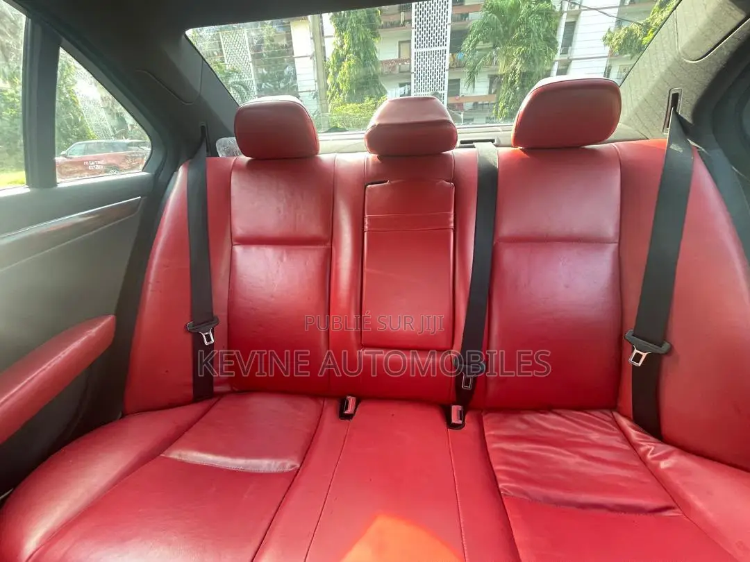 Mercedes-Benz C300 2009 Noir