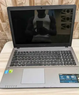 Nouveau HP EliteBook 840 G5 256GB Intel Core i5 HDD 700GB