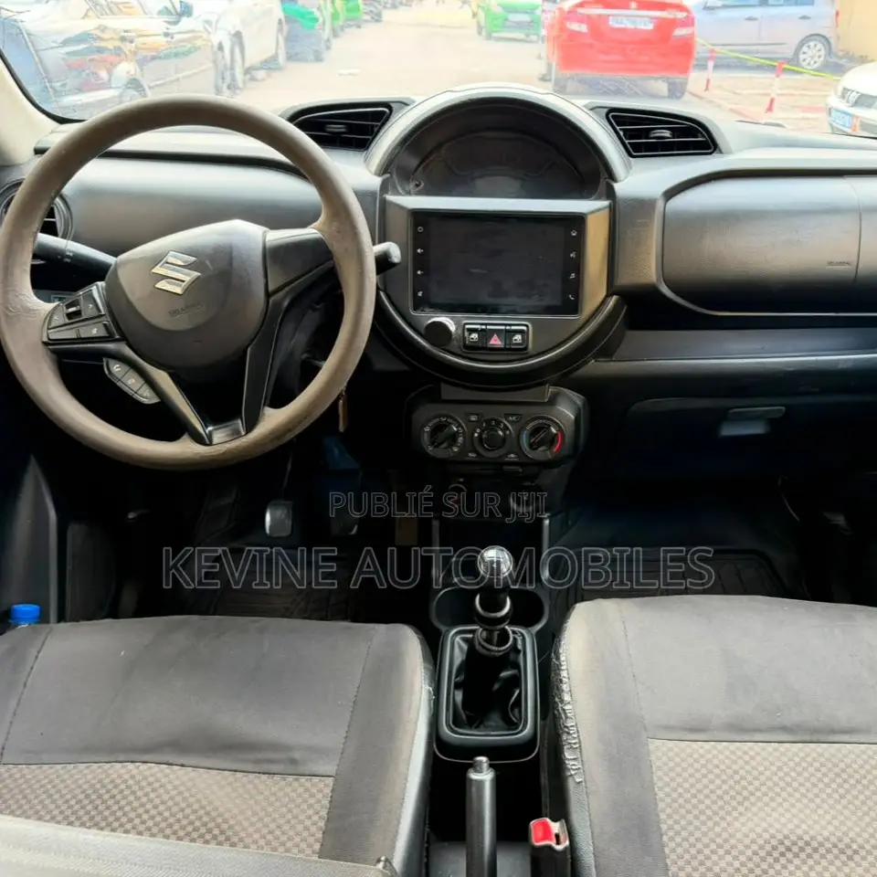 Suzuki S-Presso 2024 Gris