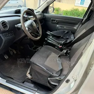 Suzuki S-Presso 2024 Gris