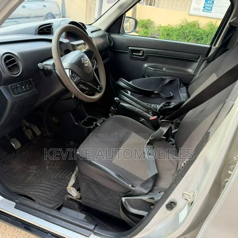 Suzuki S-Presso 2024 Gris