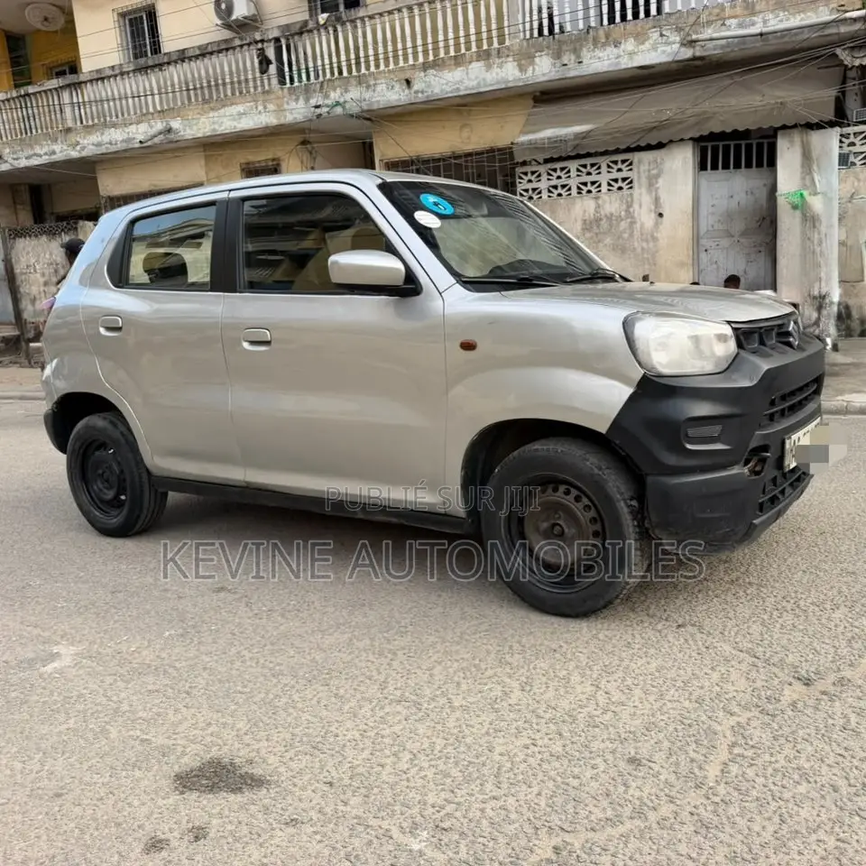Suzuki S-Presso 2024 Gris
