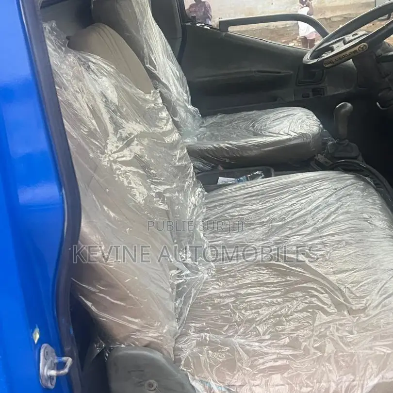 Mitsubishi Canter 2005 Bleu