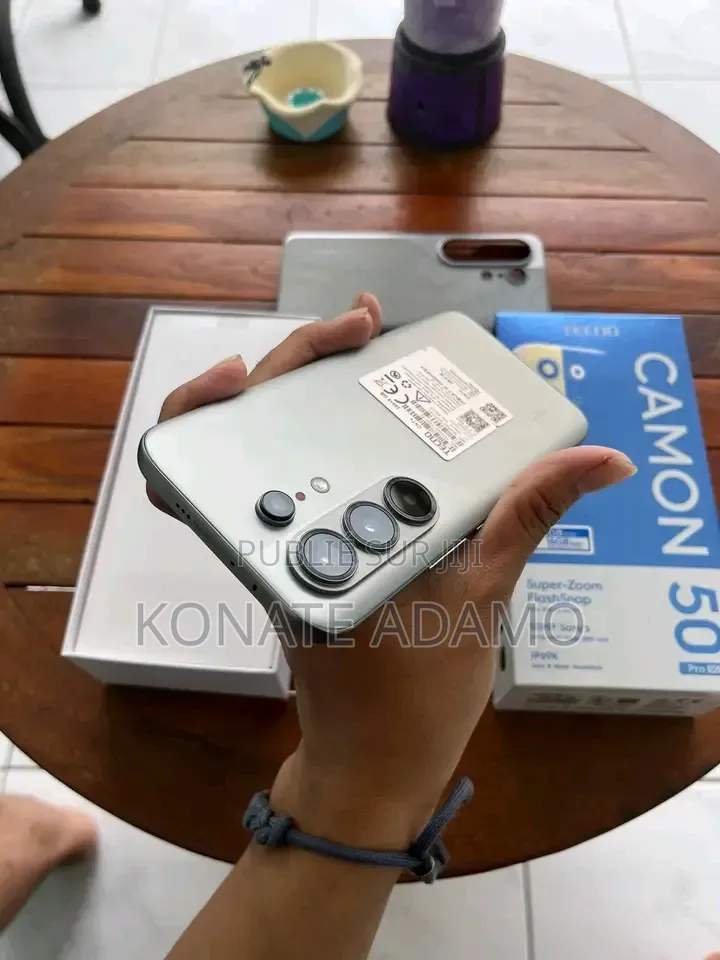 Nouveau Tecno Camon 50 Pro 256 GB Autre