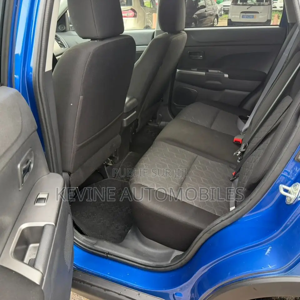 Mitsubishi Outlander 2022 Bleu