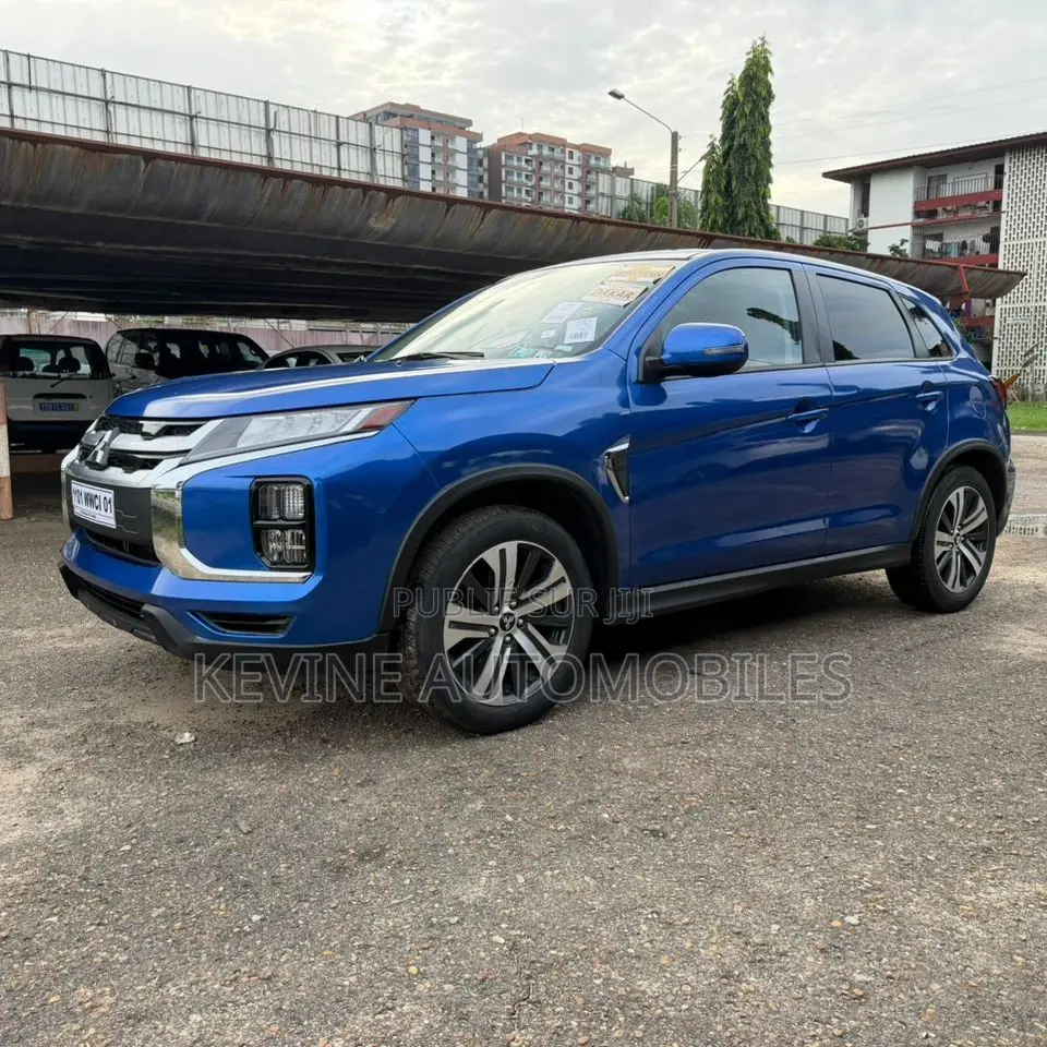 Mitsubishi Outlander 2022 Bleu