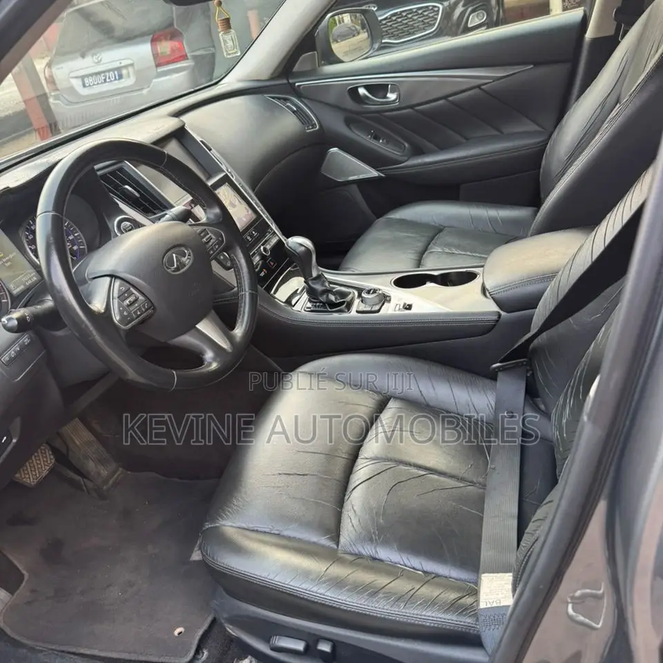 Infiniti Q50 2019 Autre
