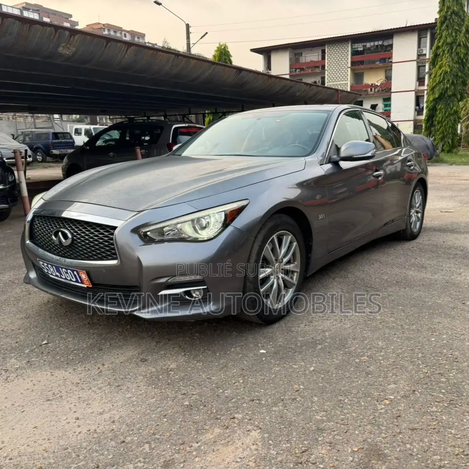 Infiniti Q50 2019 Autre
