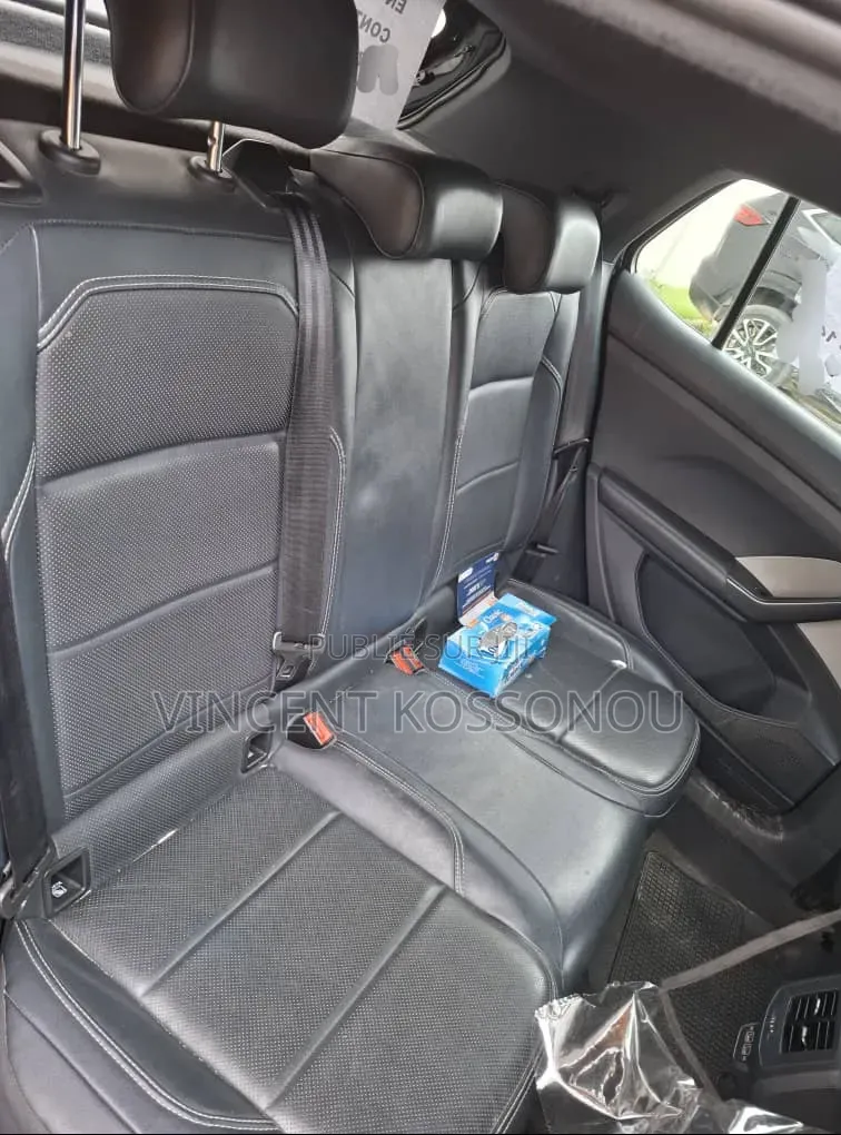 Nouveau Volkswagen T-Cross 2024 Noir