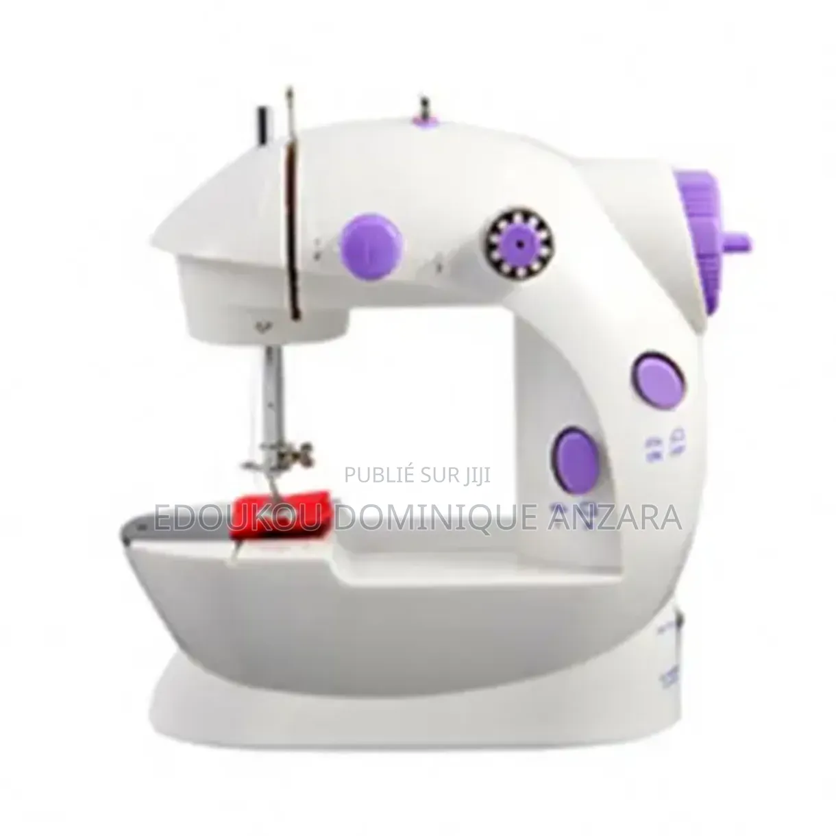 Machine À Coudre Avec Accessoires Offert
