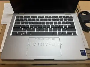 Nouveau Dell Pro 14 32GB Intel Core Ultra 7 SSD 512GB