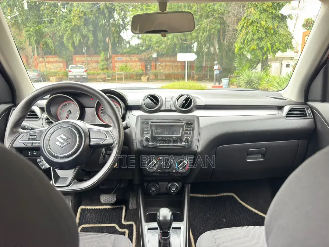 Suzuki Swift 2024 Rouge