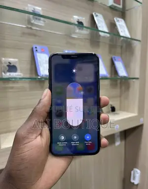 Nouveau Apple iPhone 11 Pro 256 GB Noir