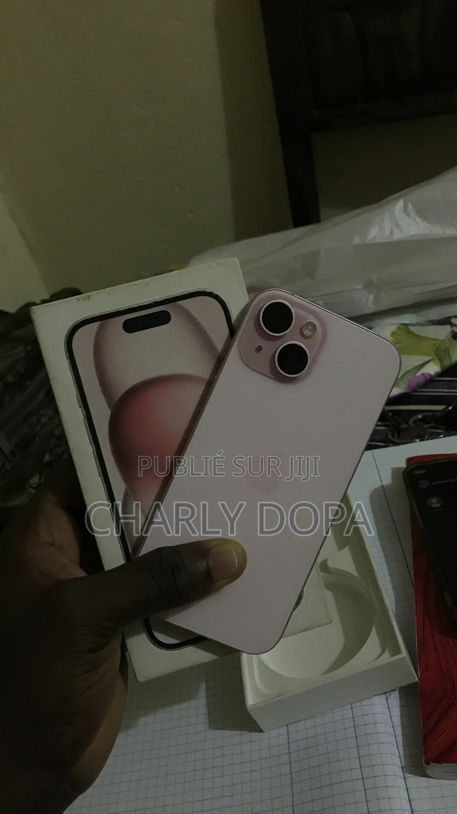 Apple iPhone 15 128 GB Rose