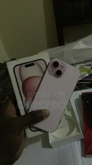 Apple iPhone 15 128 GB Rose