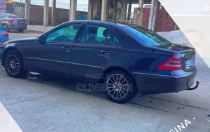 Mercedes-Benz C200 2004 Bleu