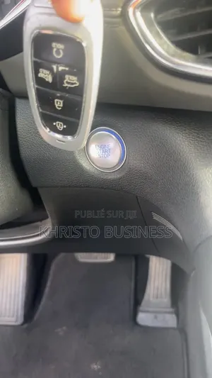 Nouveau Hyundai Santa Fe 2023 Bleu