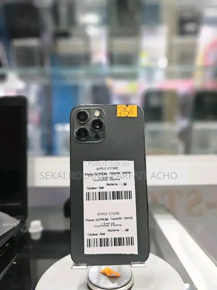 Nouveau Apple iPhone 12 Pro Max 128 GB Noir