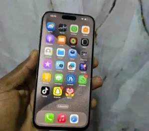Nouveau Apple iPhone 15 Pro Max 256 GB Blanc