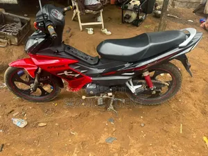 KTM Duke 125 2025 Rouge