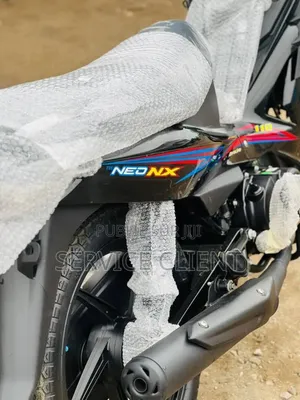 Nouveau TVS HLX 125 2022 Noir