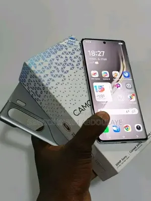 Nouveau Tecno Camon 40 256 GB Gris