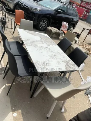 Table À Manger en Marbre Pour 6 Personnes