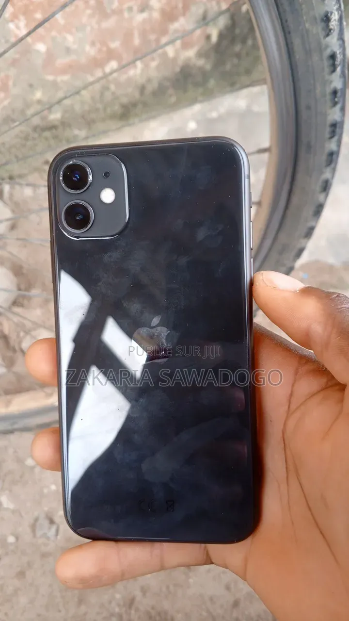 Apple iPhone 11 64 GB Noir