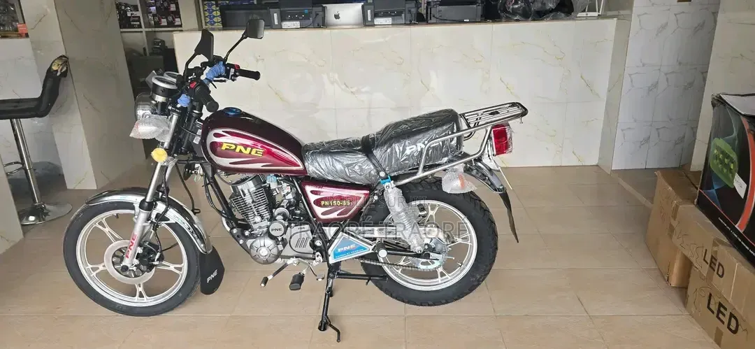 Nouveau TVS Rockz 125 2022 Noir