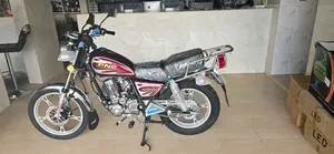 Nouveau TVS Rockz 125 2022 Noir