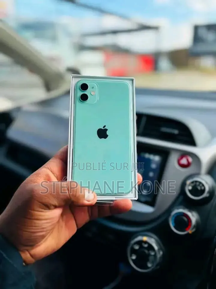 Nouveau Apple iPhone 11 128 GB Argenté