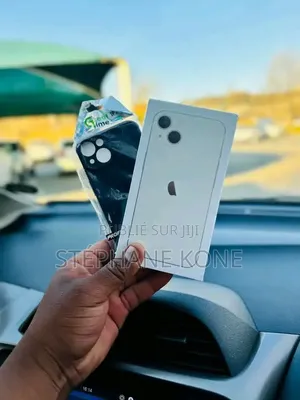 Nouveau Apple iPhone 13 256 GB Argenté