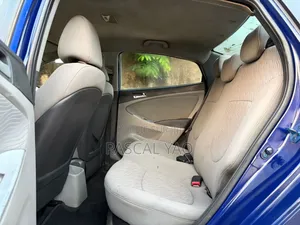Hyundai Accent 2013 Bleu