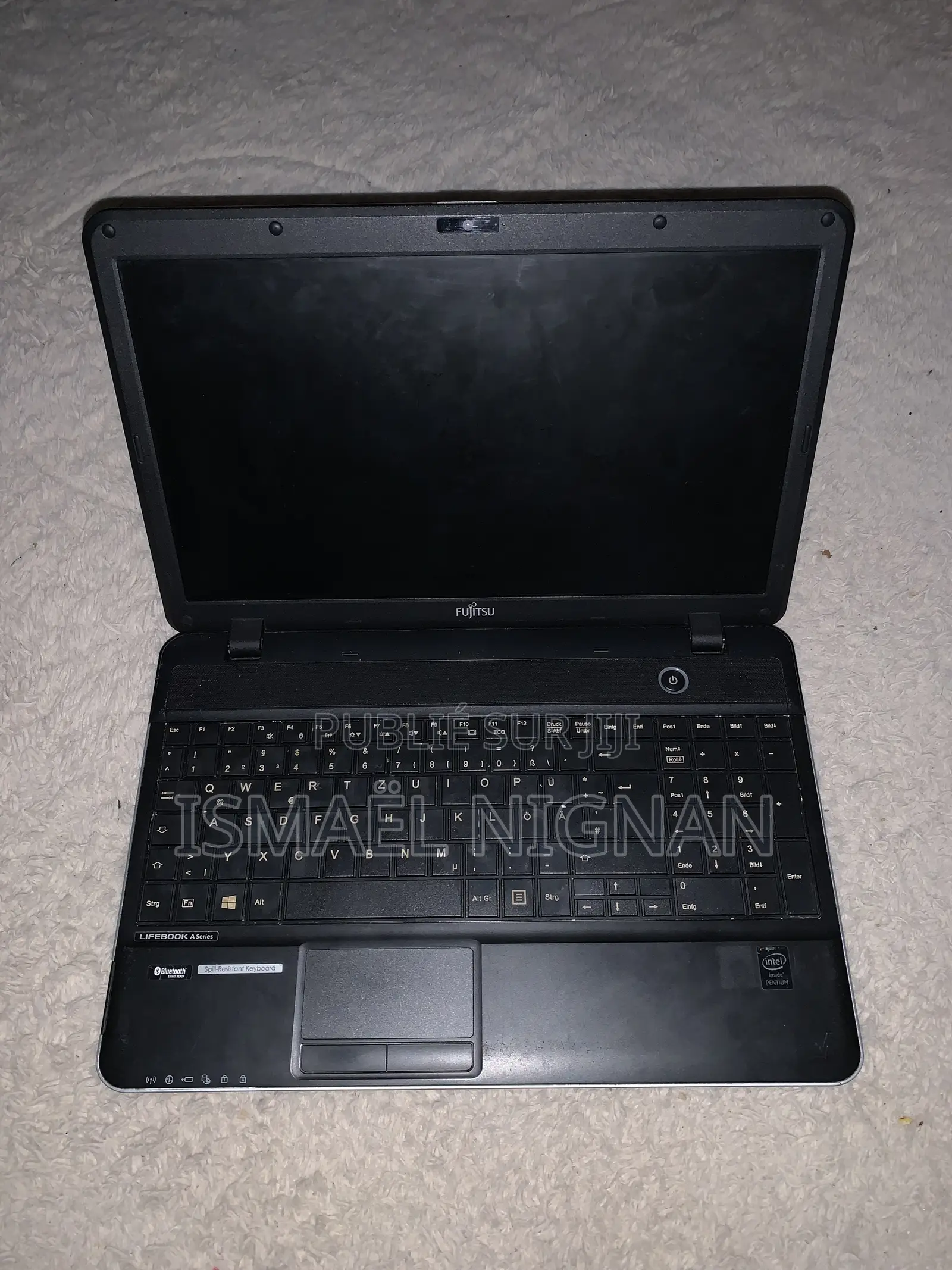 Ordinateur portable Fujitsu Lifebook A5512 4GB Intel Pentium HDD 500GB