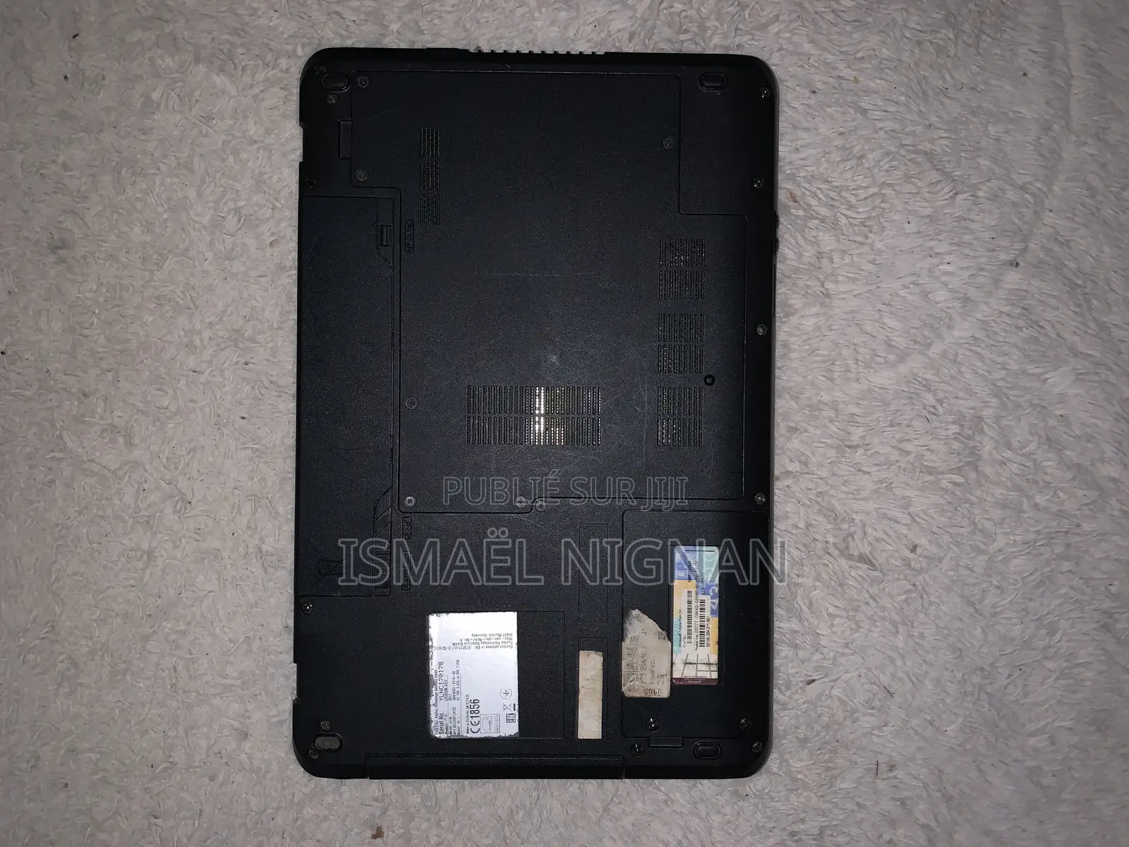 Ordinateur portable Fujitsu Lifebook A5512 4GB Intel Pentium HDD 500GB
