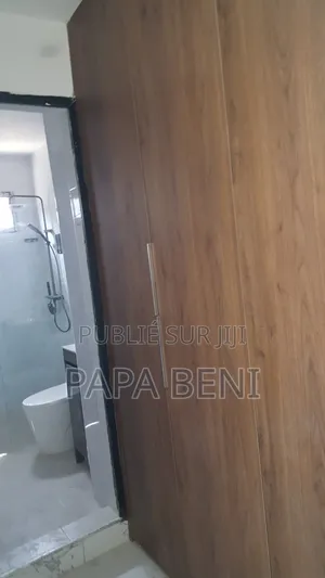 4chbre Villa dans Bosko, Cocody à Vendre