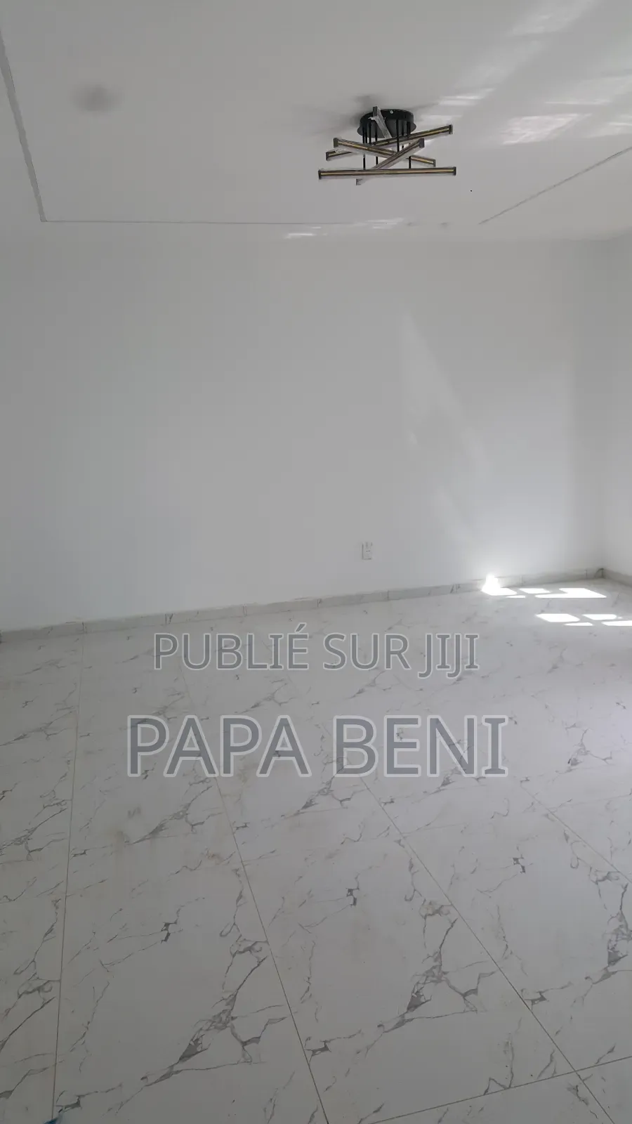 4chbre Villa dans Bosko, Cocody à Vendre