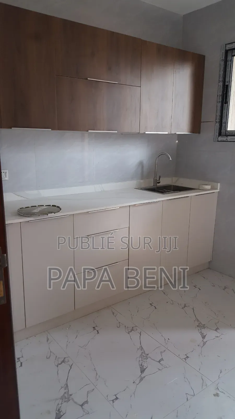 4chbre Villa dans Bosko, Cocody à Vendre