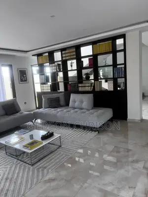 6chbre Villa dans Cocody à Louer
