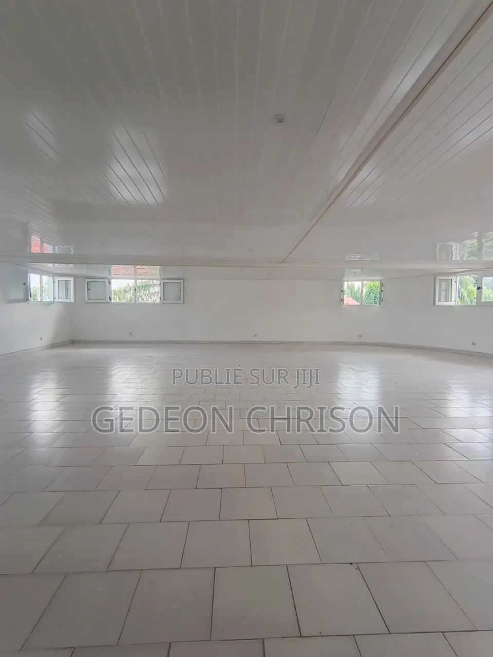 5chbre Villa dans Cocody à Louer