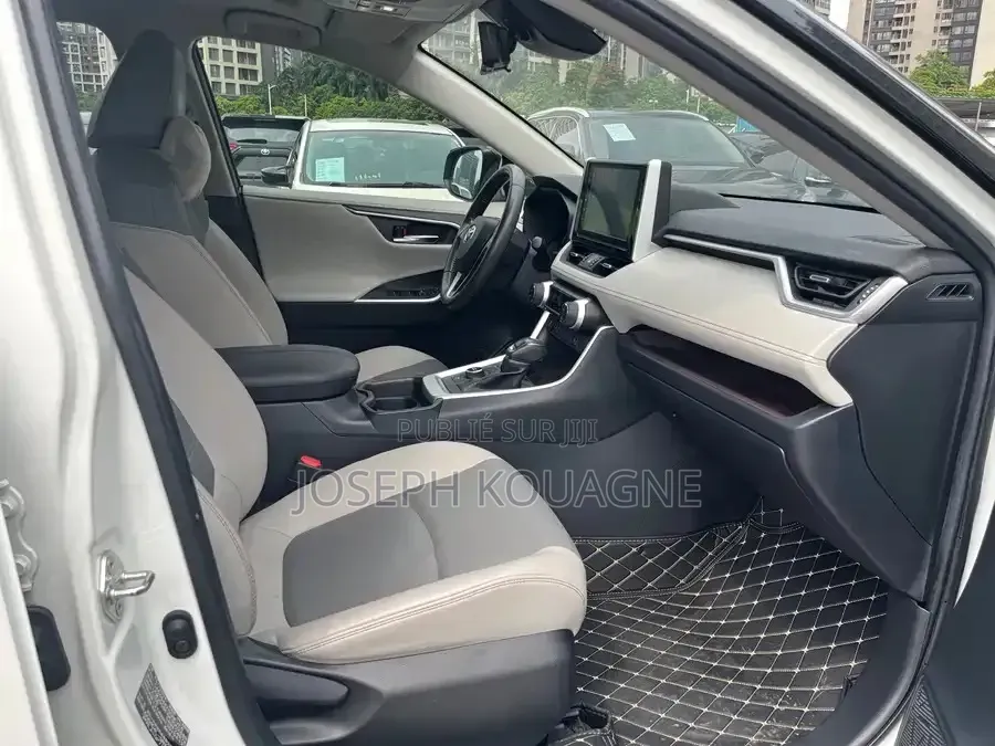 Toyota RAV4 2020 Blanc