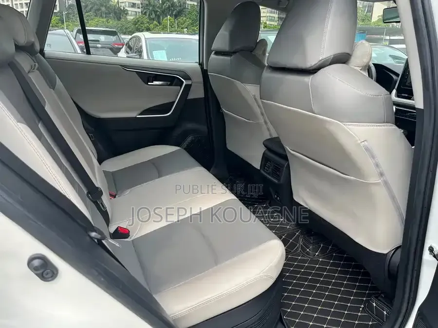 Toyota RAV4 2020 Blanc