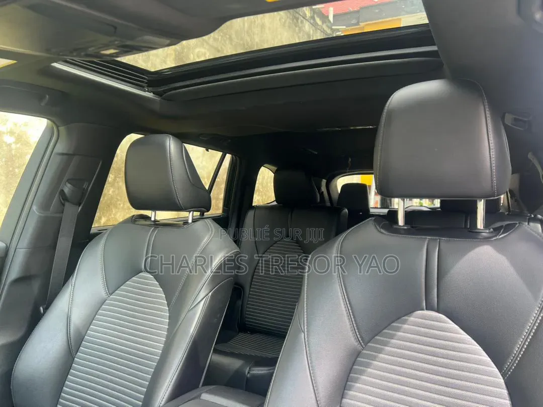 Toyota Highlander XLE 2021 Noir