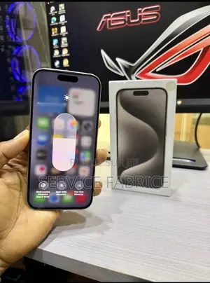 Nouveau Apple iPhone 15 Pro 512 GB Autre