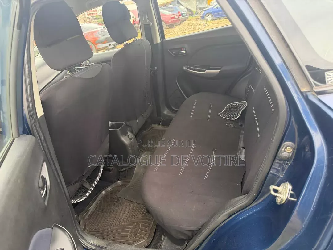 Toyota Starlet 2021 Bleu