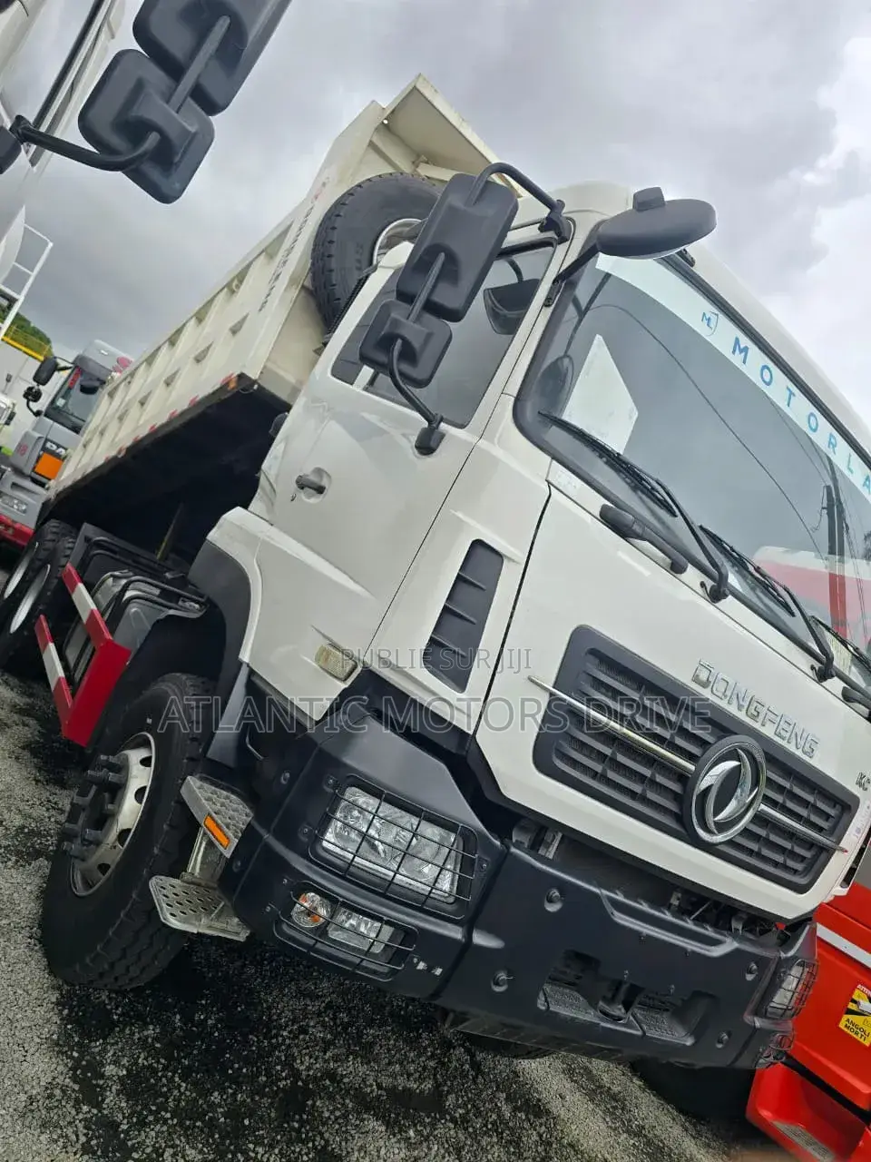 Neuf Camion Benne Dongfeng 10 Roues