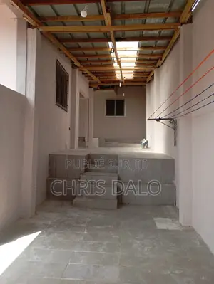 4chbre Villa dans Entrepreneur Djôlo, Bingerville à Louer