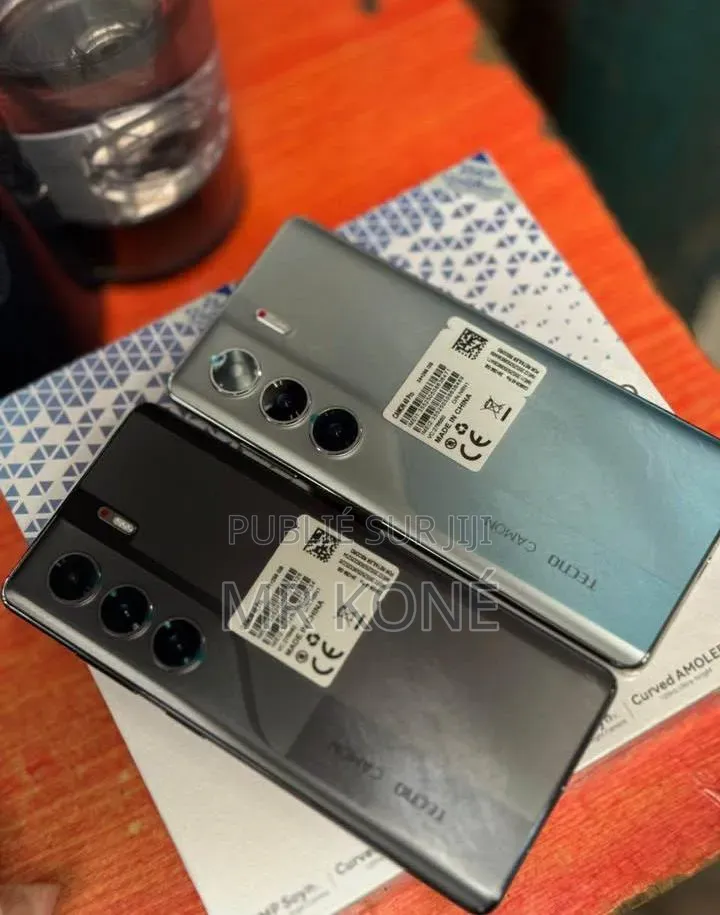 Nouveau Tecno Camon 20 256 GB Autre