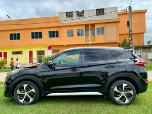 Hyundai Tucson 2016 Noir Mat