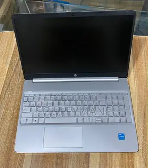 HP Pavilion Gaming Laptop 15-dk2xxx 8GB Intel Core i3 SSD 256GB